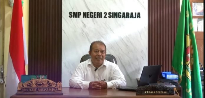 Kepala SMPN 2 Singaraja, I Gede Ariasa pada Rabu, 21 Februari 2024.