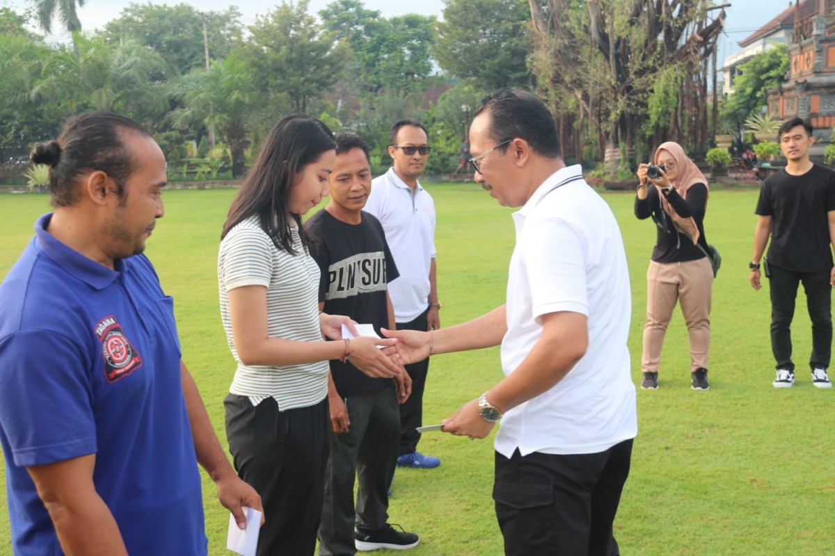 Sekda Buleleng Ciptakan Apel Krida yang Penuh Semangat dan Variatif