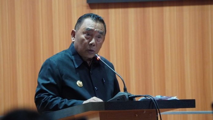 Bupati Jembrana, I Nengah Tamba saat menyampaikan Laporan Keterangan Pertanggungjawaban (LKPJ) tahun 2023