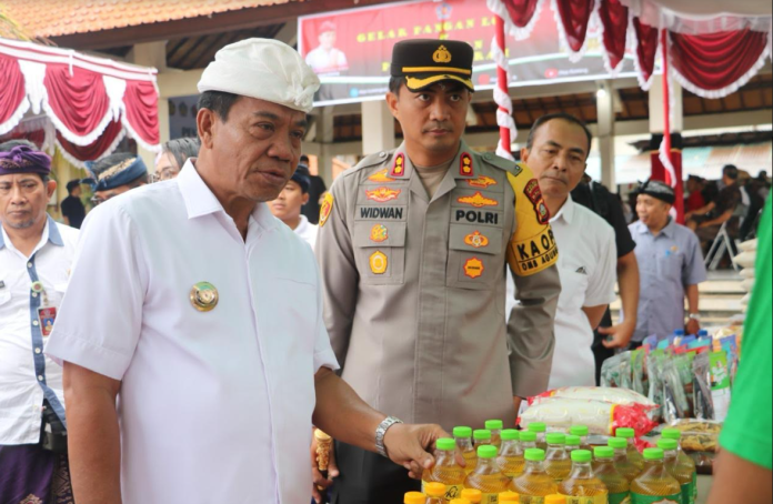 Masyarakat Buleleng Serbu Pasar Murah Jelang Hari Raya Kuningan dan Nyepi