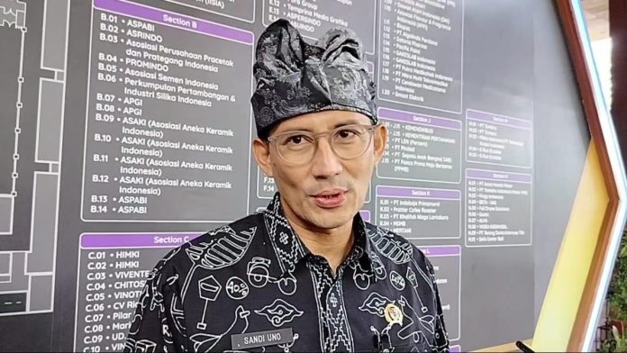 Menteri Pariwisata dan Ekonomi Kreatif dan Kepala Badan Pariwisata dan Ekonomi Kreatif (MenparekrafKabaparekraf) Sandiaga Salahuddin Uno