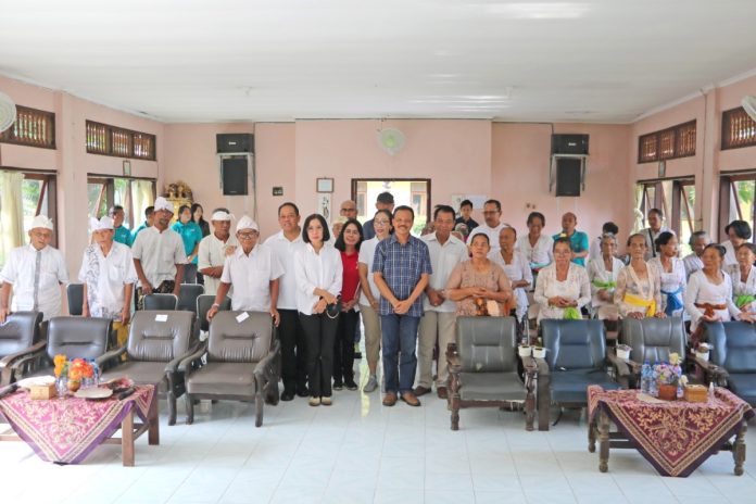 Pemkab Buleleng Bentuk Relawan Pendataan Kemiskinan