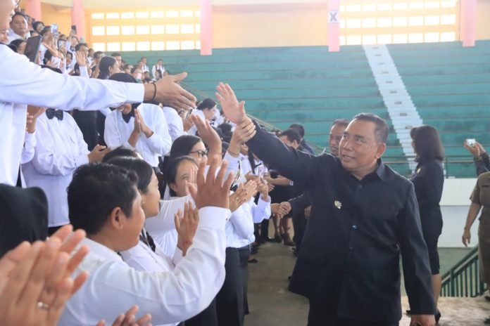 Dorong Kontribusi Maksimal dalam Pembangunan, Bupati Jembrana Lantik 941 Pegawai PPPK