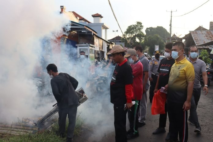 Pj Bupati Buleleng Pimpin Aksi Pemberantasan Nyamuk Demam Berdarah