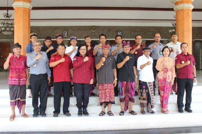 Manfaatkan Mobile IP Clinic, Buleleng Akan Daftarkan Cipta Karya Daerah