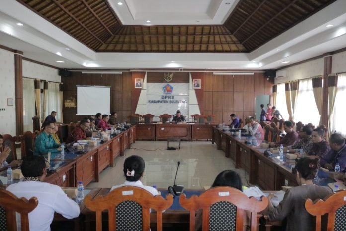 Dewan Buleleng Terima Audensi Pengusaha Galian C