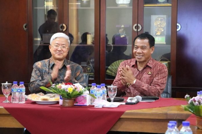 Pj Bupati Buleleng dan Konjen Tiongkok Diskusikan Penguatan Kerjasama