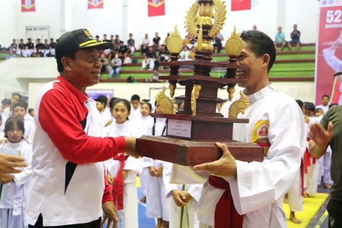 Penjabat (Pj) Bupati Buleleng Ketut Lihadnyana mengharapkan Kejuaraan Bupati Cup Kelatnas Indonesia Perisai Diri Buleleng terus berlanjut