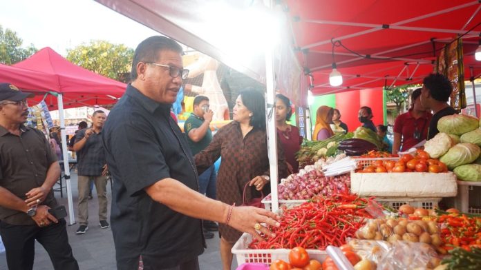 Warga Denpasar Antusias Hadiri Pasar Rakyat Sewaka Jaya, Dukung Pengendalian Inflasi Berkelanjutan