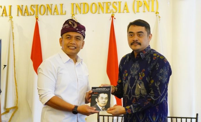 Museum PNI Shri Wedastera Suyasa, yang berdiri sejak tiga tahun lalu di Desa Penyaringan mengukuhkan diri sebagai pusat pembelajaran sejarah