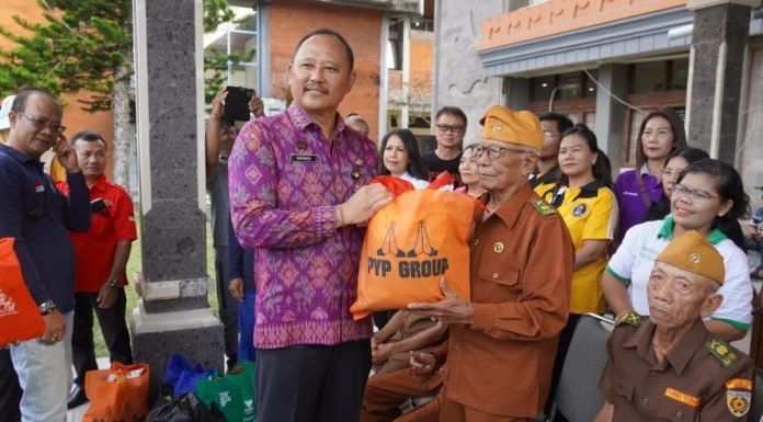 Pemprov Bali Gelar Baksos Ngrombo, Sasar Veteran dan Anak Yatim