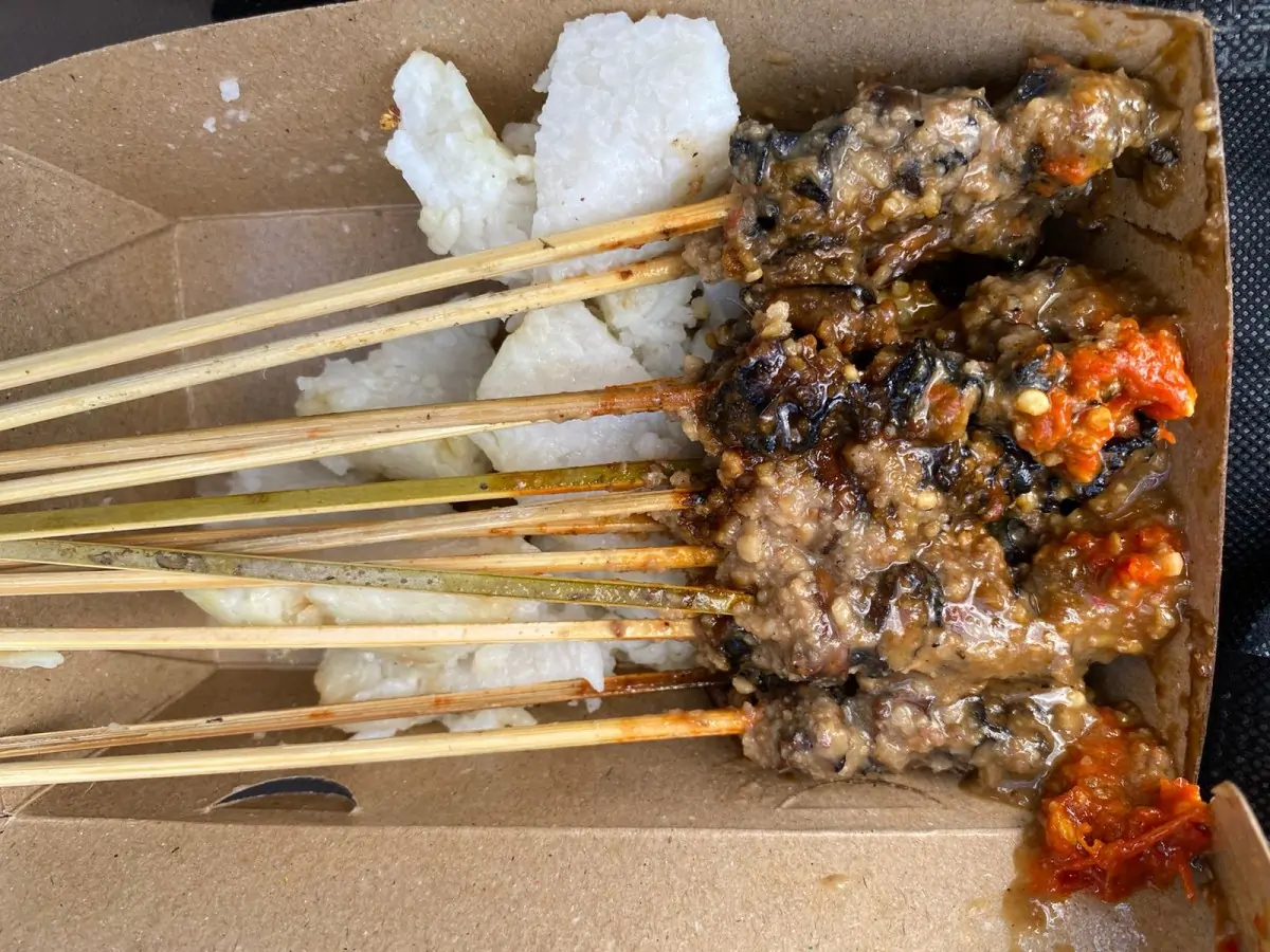 Salah satu menu sate kakul di stan kuliner Mang Kakul.