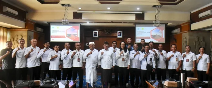 Pembekalan dan pengarahan yang dipimpin oleh Sekda Kota Denpasar, Ida Bagus Alit Wiradana di Ruang Praja Utama Setda Kota Denpasar