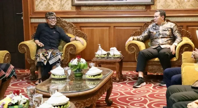 Wakil Wali Kota Denpasar, I Kadek Agus Arya Wibawa menerima kunjungan kerja dari jajaran Pemerintah Kota Serang, Provinsi Banten