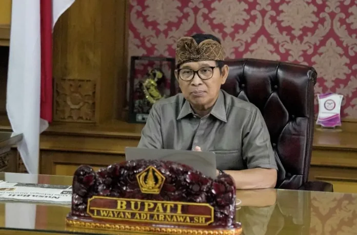 Bupati Adi Arnawa Resmi Tandatangani SK CPNS dan PPPK Gelombang I Secara Digital