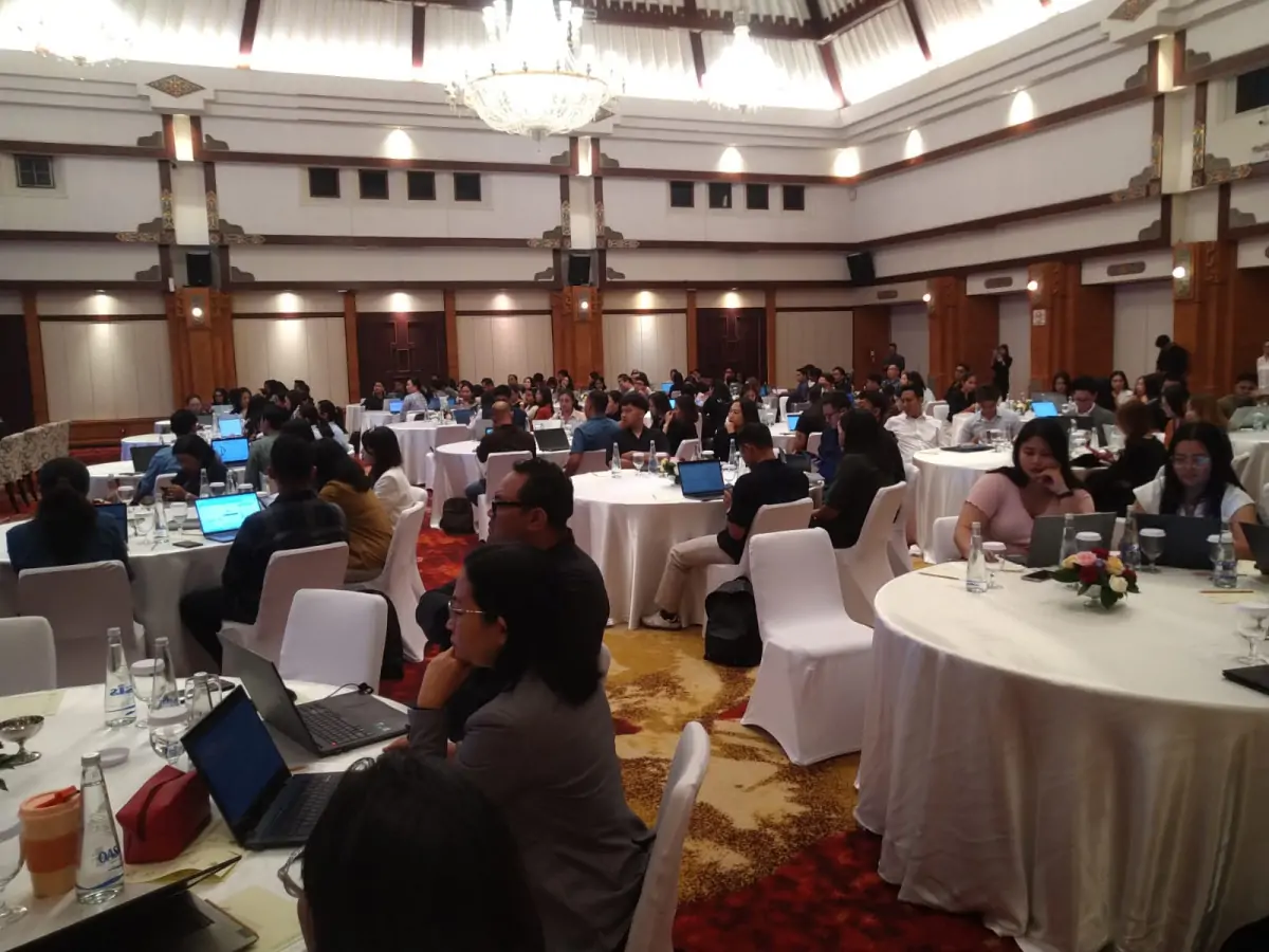 BASCOMM sukses gelar lokakarya digital marketing di Discovery Kartika Plaza Hotel pada 18 Juni 2025, diikuti 200 profesional pariwisata untuk meningkatkan keahlian pemasaran hotel secara online.