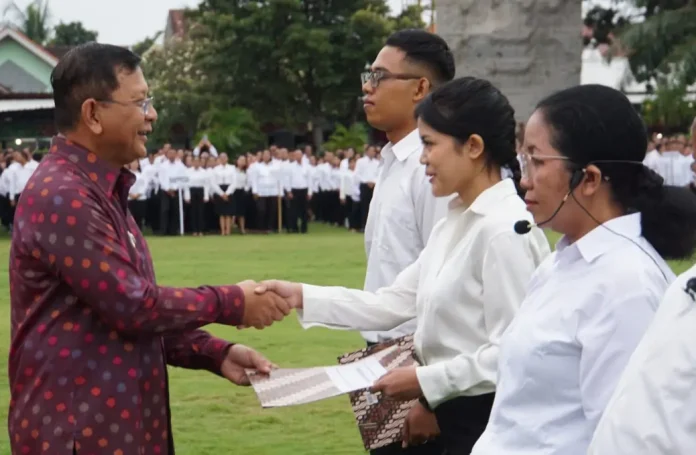 Pemerintah Kabupaten Buleleng menegaskan komitmennya dalam memperkuat birokrasi melalui pelantikan jabatan terhadap 3.692 ASN baru