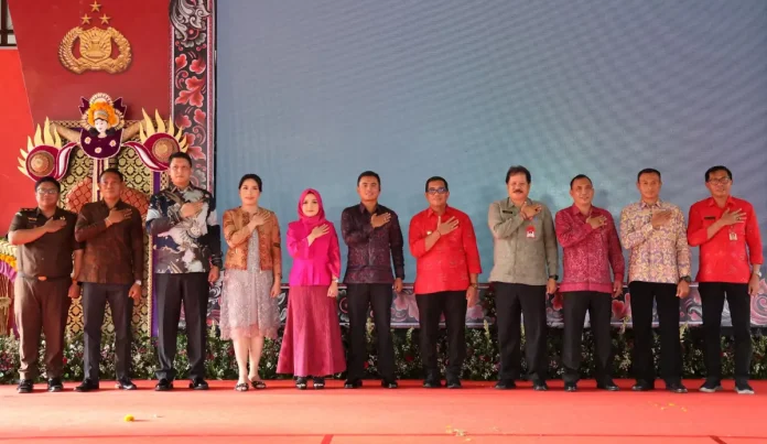 Acara kenal pamit Kapolres Tabanan dihadiri Bupati dan Forkopimda untuk mempererat sinergi dan menyambut kepemimpinan baru demi keamanan dan kemajuan daerah.