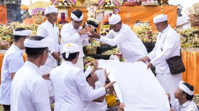 Pemkab Badung dipenuhi nuansa khusyuk saat pelaksanaan Puncak Karya Mapedudusan Agung Menawa Ratna Mapeselang Medasar Tawur Balik Sumpah
