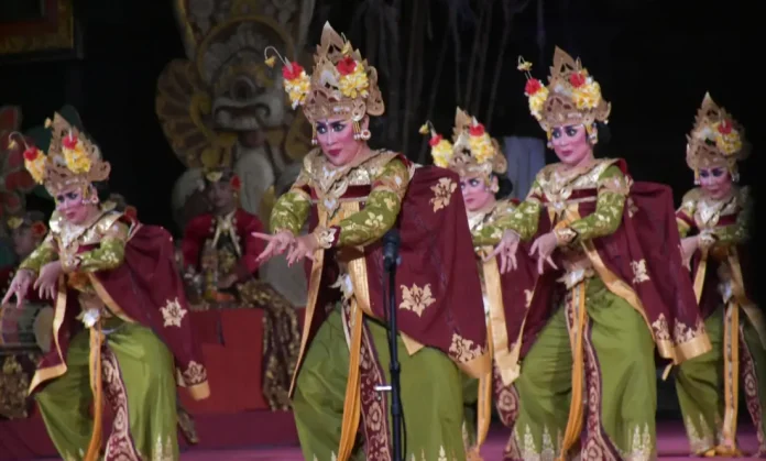 Penampilan Penuh Daya Tarik, Duta Denpasar Bandana Sidhi Gurnita Guncang Ardha Candra