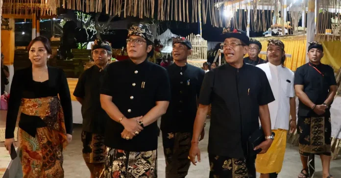 Wakil Gubernur Bali, I Nyoman Giri Prasta, menegaskan pentingnya menjaga bakti kepada leluhur sebagai wujud rasa hormat dan tanggung jawab