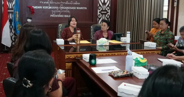 Tari Rejang WHDI Jadi Simbol Penguatan Peran Perempuan Hindu Bali