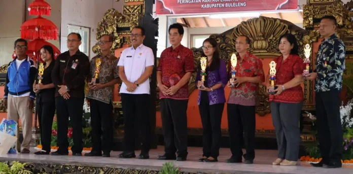 Sekretaris Daerah Kabupaten Buleleng, Gede Suyasa, dalam puncak peringatan Hari Koperasi ke-78 tahun 2025 di Gedung Wanita Laksmi Graha