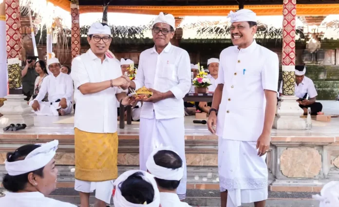Bupati Badung I Wayan Adi Arnawa hadir secara langsung sebagai wujud dukungan dan penghormatan terhadap pelaksanaan yadnya suci ini.