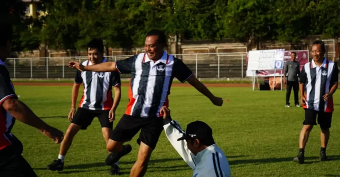 Semangat kebersamaan dan sportivitas mewarnai pembukaan Turnamen IV KORPRI Provinsi Bali Tahun 2025 yang berlangsung di Stadion Ngurah Rai