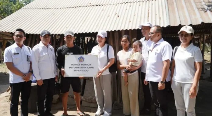 Pemerintah Provinsi (Pemprov) Bali menyalurkan bantuan rumah layak huni kepada warga kurang mampu sebagai wujud nyata kepedulian sosial.