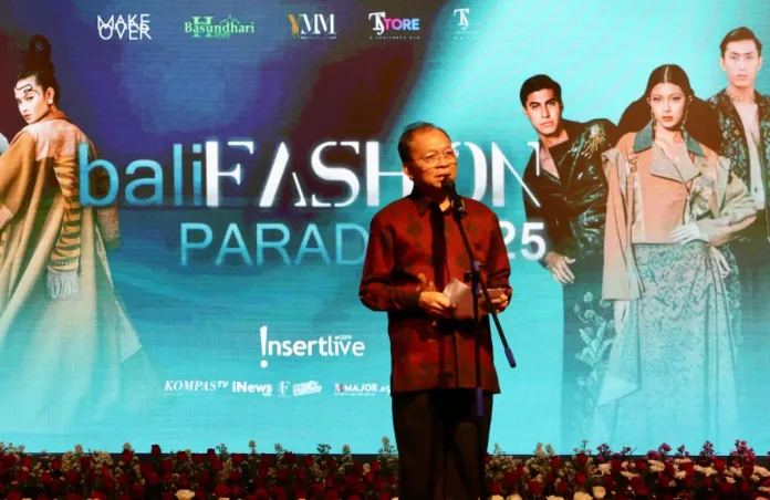 Gelaran Bali Fashion Parade 2025 di Gedung Kertha Sabha, Sabtu (30/8/2025), menghadirkan kemeriahan tersendiri di dunia fashion Bali.