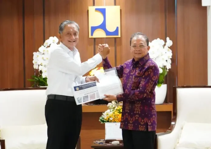 Gubernur Bali Wayan Koster bertemu Menteri PU Dody Hanggodo di Jakarta dan mendapat persetujuan anggaran Rp 1,549 triliun untuk pembangunan infrastruktur strategis di Bali.