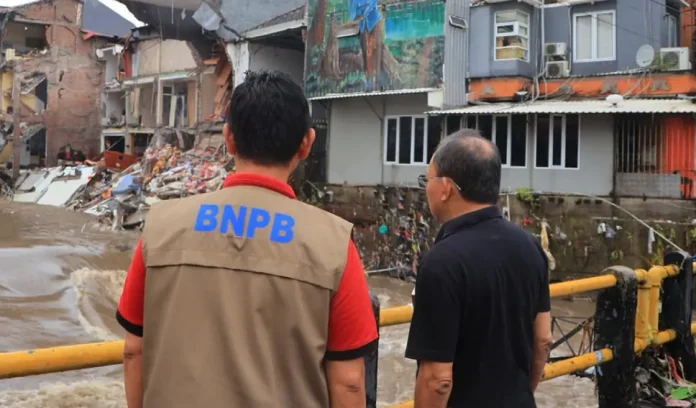 Banjir bandang melanda Denpasar dan Badung membuat Gubernur Bali, Wayan Koster, turun langsung meninjau kawasan terdampak, Rabu (10/9/2025).