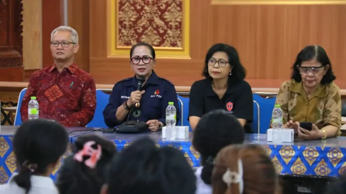 Isu intimidasi pemilih muncul sebagai pertanyaan tajam dari mahasiswa STMI Handayani dalam diskusi politik bersama Bawaslu Bali.