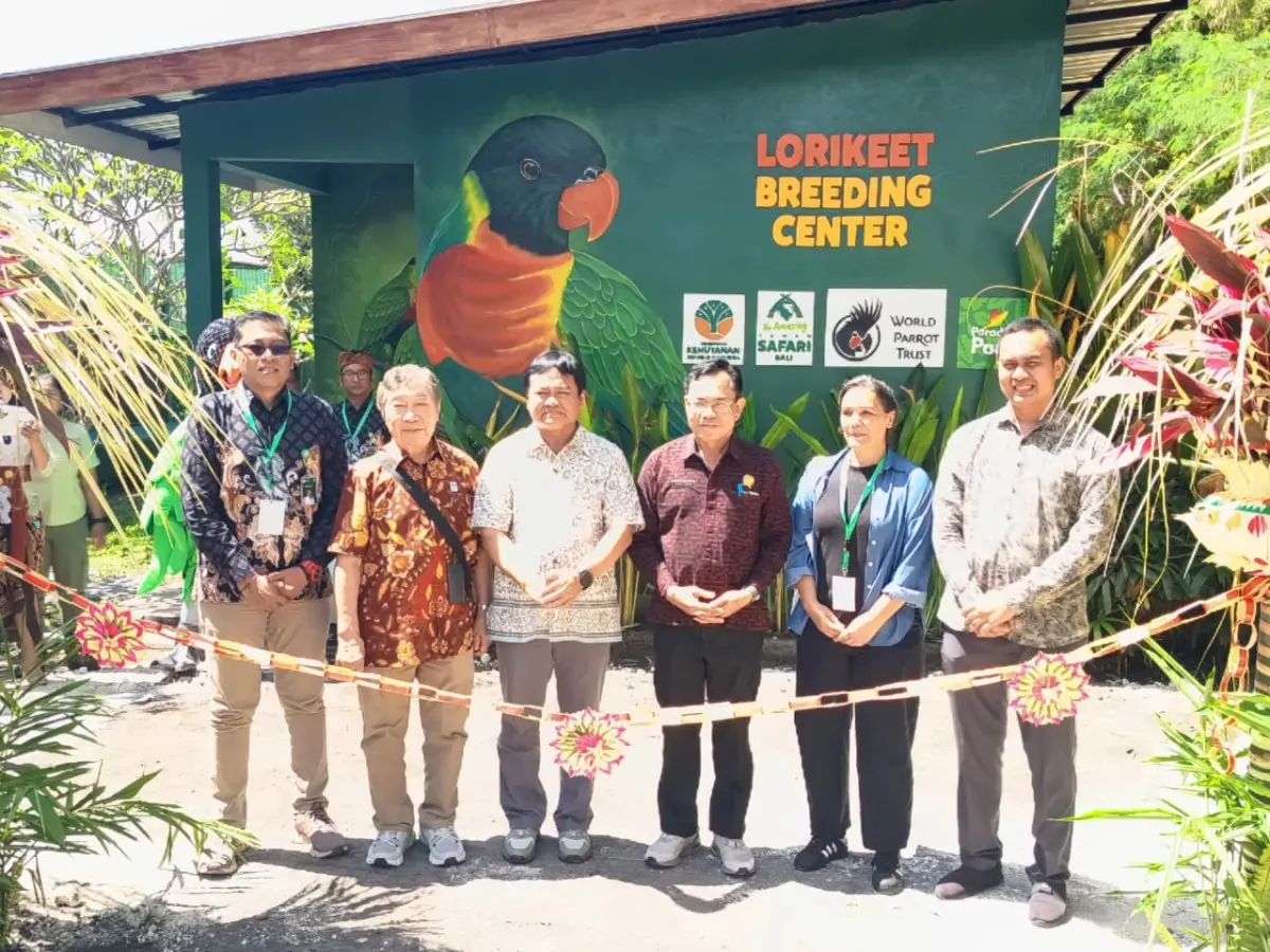 Peresmian Lorikeet Breeding Center berlangsung pada Jumat, 26 September 2025, di Taman Safari Bali sebagai upaya pelestarian Perkici Dada Merah.