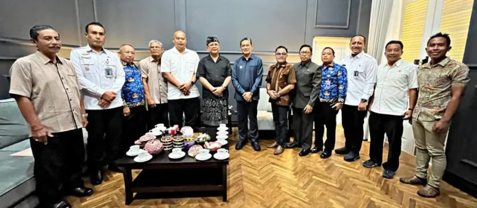 Bupati Buleleng I Nyoman Sutjidra menegaskan dukungan terhadap Kejuaraan Dunia Vovinam 2025 sebagai ajang memperkenalkan Buleleng ke kancah internasional lewat olahraga dan budaya.