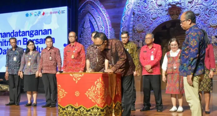 Wali Kota Denpasar, I Gusti Ngurah Jaya Negara, saat membuka Denpasar Pekan Statistik (DPS) 2025 di Gedung Dharma Negara Alaya, Selasa (14/10/2025).