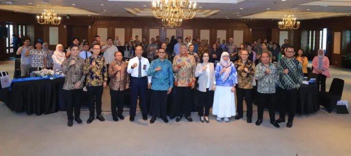 Otoritas Jasa Keuangan (OJK) dan Ikatan Akuntan Indonesia (IAI) meluncurkan panduan akuntansi aset kripto untuk memperkuat transparansi, tata kelola, dan kepercayaan publik dalam industri aset digital di Indonesia.