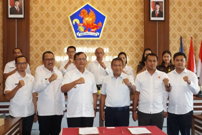 Pemerintah Kabupaten Buleleng dan Kejaksaan Negeri (Kejari) Buleleng kembali memperkuat sinergi dalam menjaga tata kelola pemerintahan yang bersih.