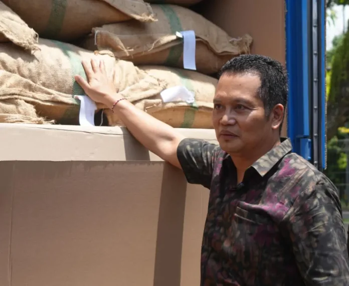 Koperasi Kakao Kerta Semaya (KSS) berhasil mengekspor 14 ton biji kakao fermentasi berkualitas tinggi ke dua negara tujuan, yakni Valrhona di Prancis dan Tachibana di Jepang.