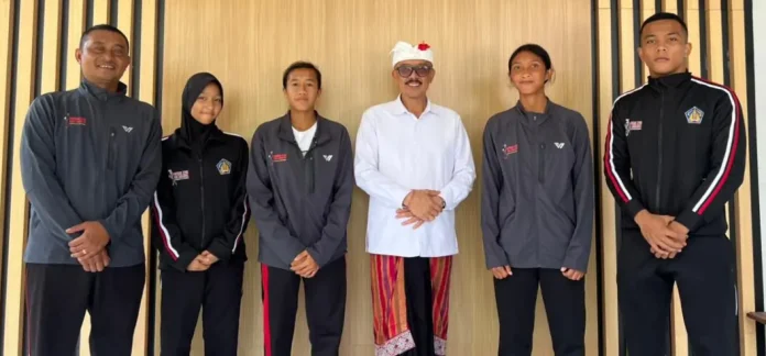 Bangli Lepas Kontingen Atlet Pelajar ke POPNAS XVII, Wabup Diar: Junjung Sportivitas dan Prestasi