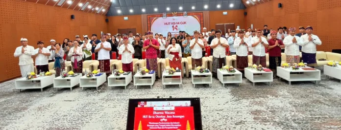 OJK Provinsi Bali memperingati HUT ke-14 dengan Dharma Wacana yang menekankan pentingnya nilai dharma dan kearifan lokal dalam pembangunan ekonomi berkelanjutan.