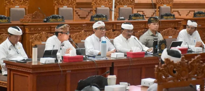 Pemerintah Kota Denpasar terus mematangkan langkah penanganan sampah jangka pendek dan menengah seiring rencana penataan TPA Suwung.