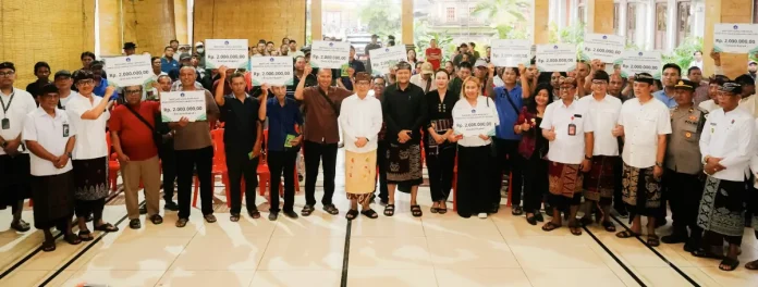 Penyerahan Bantuan Sosial menjelang Hari Raya Keagamaan selama Tahun 2025 tekan angka inflasi daerah Kabupaten Badung.
