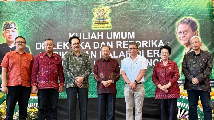 Hadiri Kuliah Umum di Unmas, Gubernur Koster Ingatkan Mahasiswa Bijak Menyikapi AI