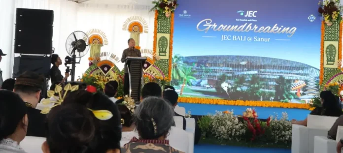 Gubernur Bali, Wayan Koster, menghadiri peletakan batu pertama pembangunan Eye Hospitals and Clinics JEC Bali Sanur yang diharapkan memperkuat layanan kesehatan dan mendukung pengembangan pariwisata medis di Bali.