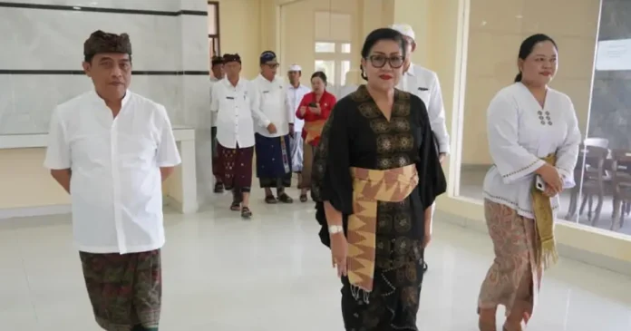 Ketua Tim Pembina Posyandu Provinsi Bali, Putri Koster, melakukan pengecekan langsung ke lokasi kegiatan di UPTD Bapelkesmas Dinas Kesehatan Provinsi Bali, Biaung, Denpasar, Selasa (3/3/2026).