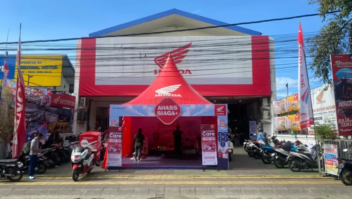 Honda CARE dari Astra Motor Bali siap siaga di AHASS Siaga Plus Negara selama periode mudik, memberikan layanan darurat dan fasilitas istirahat agar konsumen Honda dapat bepergian dengan tenang.