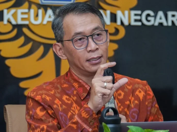 Kepala Kanwil DJP Bali, Darmawan, melaporkan bahwa hingga Februari 2026, penerimaan pajak Bali mencapai Rp2,25 triliun, tumbuh 13,6% dibandingkan tahun sebelumnya, terutama didorong oleh sektor pariwisata dan perdagangan.