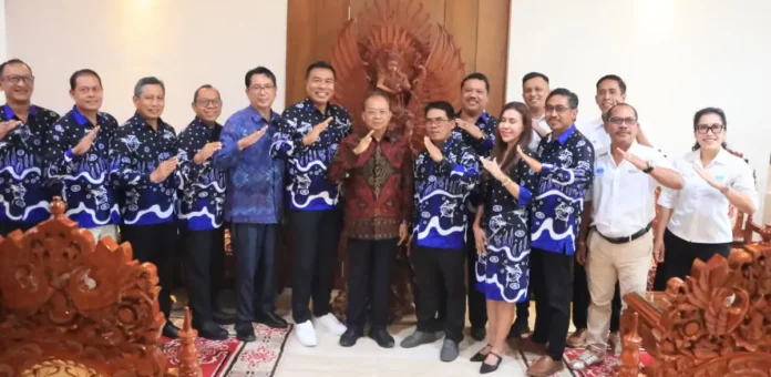Gubernur Bali, Wayan Koster, menerima audiensi ASITA Bali dan menyatakan dukungan penuh terhadap Run ASITA Bali sebagai agenda tahunan sport tourism untuk mempromosikan destinasi wisata Bali.
